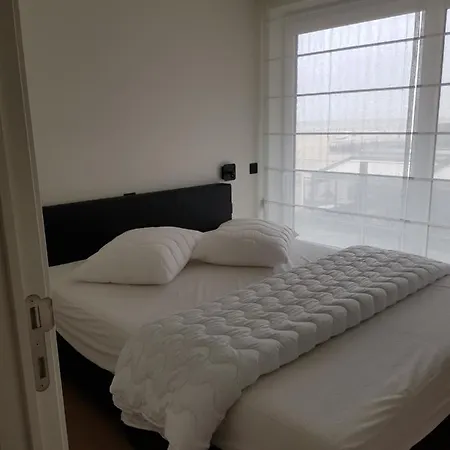 Apartment Zeedijk La Digue 101 - Frontaal Zeezicht - Adult Only